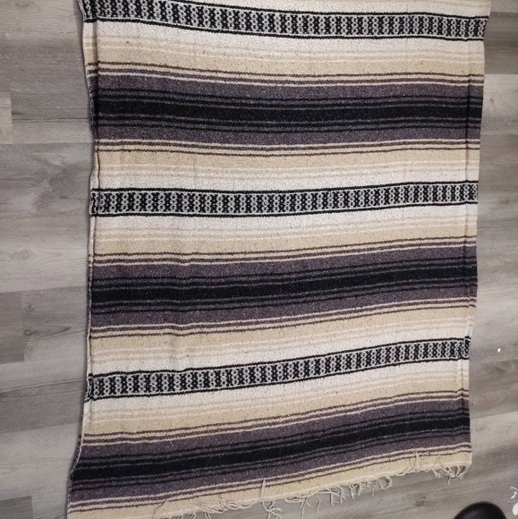 Woven Western Blanket Throw 4x6 - Picture 2 of 6
